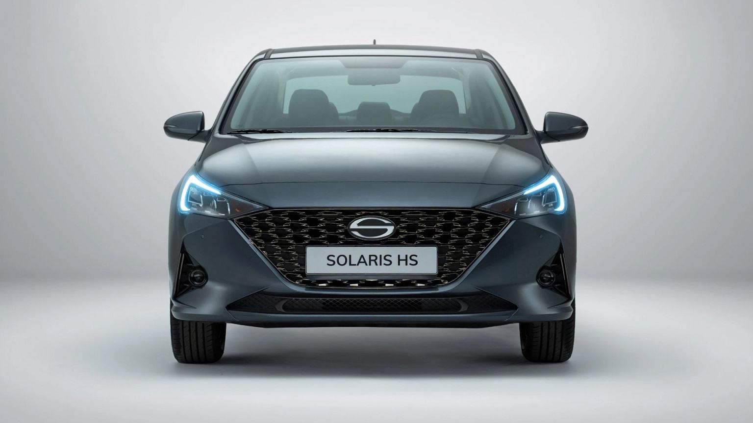 Kupili fabrykę za 111 dolarów. Teraz sprzedają auta pod polską nazwą