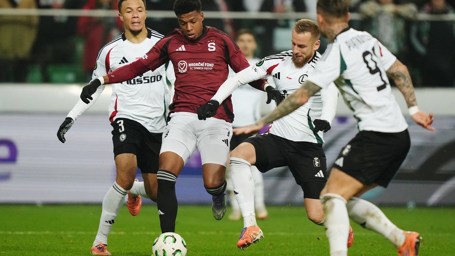 Tak wygląda tabela Ligi Konferencji po meczach polskich klubów Piłka nożna