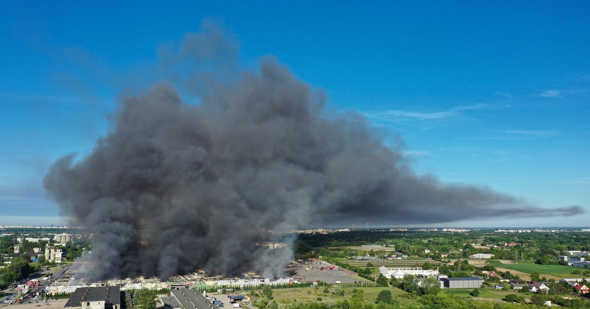 Jest podejrzany o podpalenie hali Marywilska 44. Został skazany na Litwie - onet.pl
