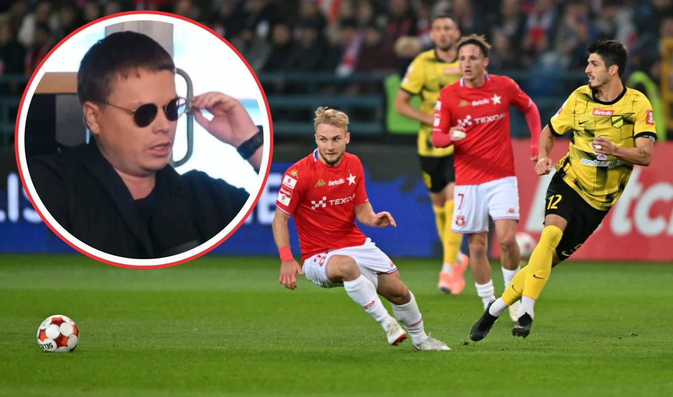 Piłkarze w trakcie meczu, zawodnik drużyny w żółtym stroju biegnie z piłką, wokół niego kilku zawodników przeciwników w czerwonych koszulkach, w lewym górnym rogu widoczne zbliżenie mężczyzny w ciemnych okularach, patrzącego na scenę.