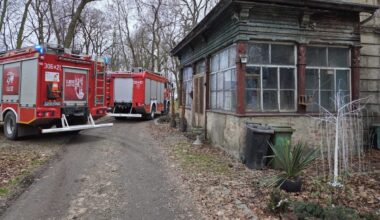 Komorniki. Tragiczny pożar w mieszkaniu, nie żyją dwie osoby