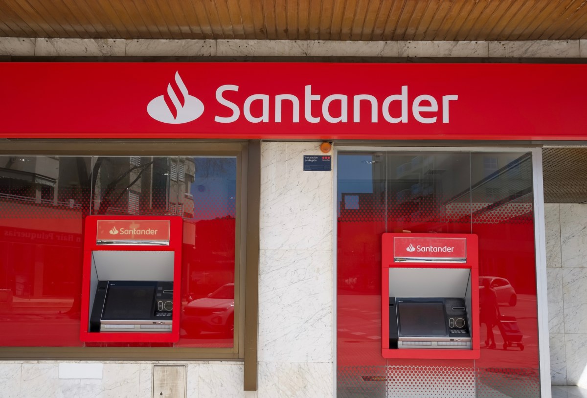 Santander zmienia się w Erste Bank Polska. Co to oznacza dla klientów?