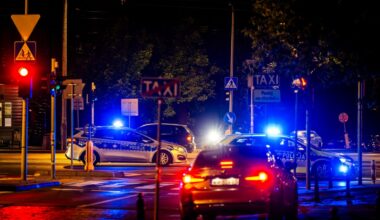 Dwie osoby w ciężkim stanie. Nocny wypadek w Warszawie - RMF24