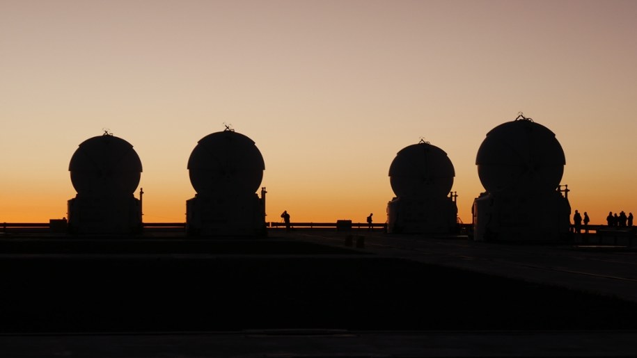 Teleskopy Pomocnicze systemu VLT mają bardzo istotne znaczenie w obserwacjach interferometrycznych /Fot. Grzegorz Jasiński /RMF FM