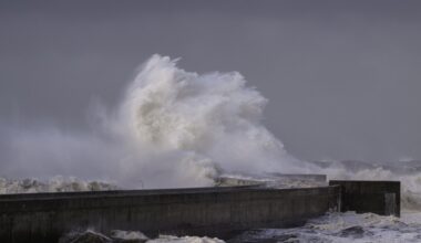 Niebezpieczna pogoda nad Bałtykiem. IMGW ostrzega przed sztormem i gwałtownym wzrostem poziomu wód