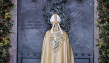 Uroczyste zamknięcie Drzwi Świętych w bazylice Laterańskiej. Rzym przygotowuje się na finał Roku Świętego