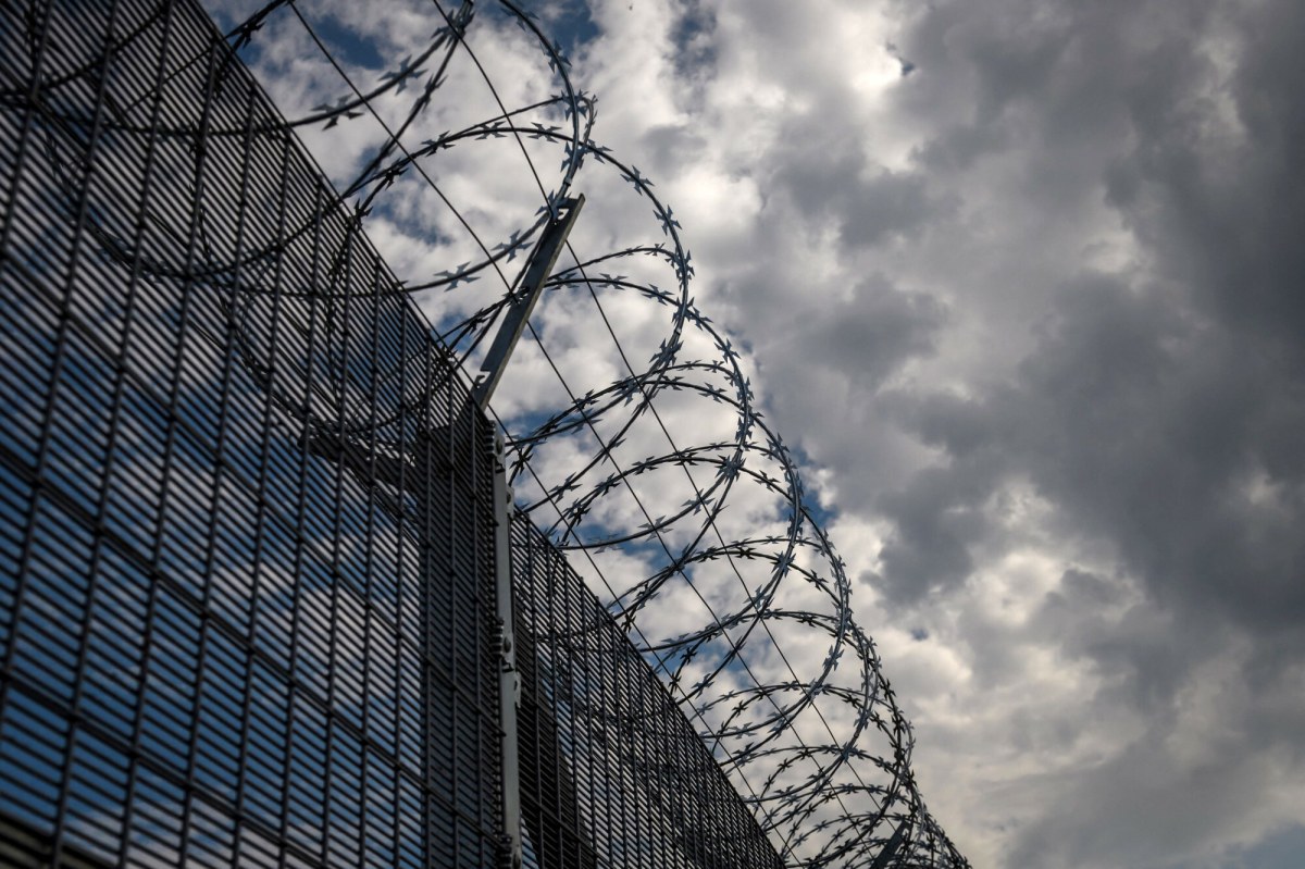 Łotwa. Koniec budowy metalowej bariery na granicy z Rosją