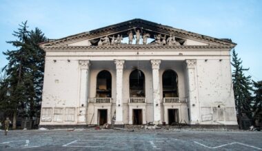 Mariupol: Rosjanie ponownie otworzyli zbombardowany teatr