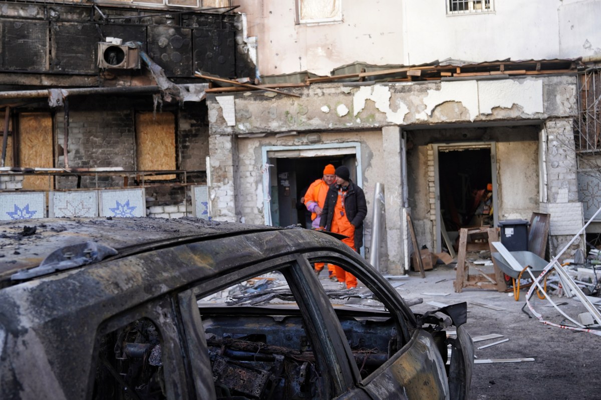 Odessa: Niemowlę wśród rannych po ataku rosyjskich dronów. Tymczasem w rafinerii Rosnieftu w miejscowości Tuapse w Rosji wybuchł pożar po ukraińskim ataku