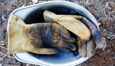 Wyzysk na polskim rynku pracy. Pracują po 300 godzin bez urlopu i chorobowego