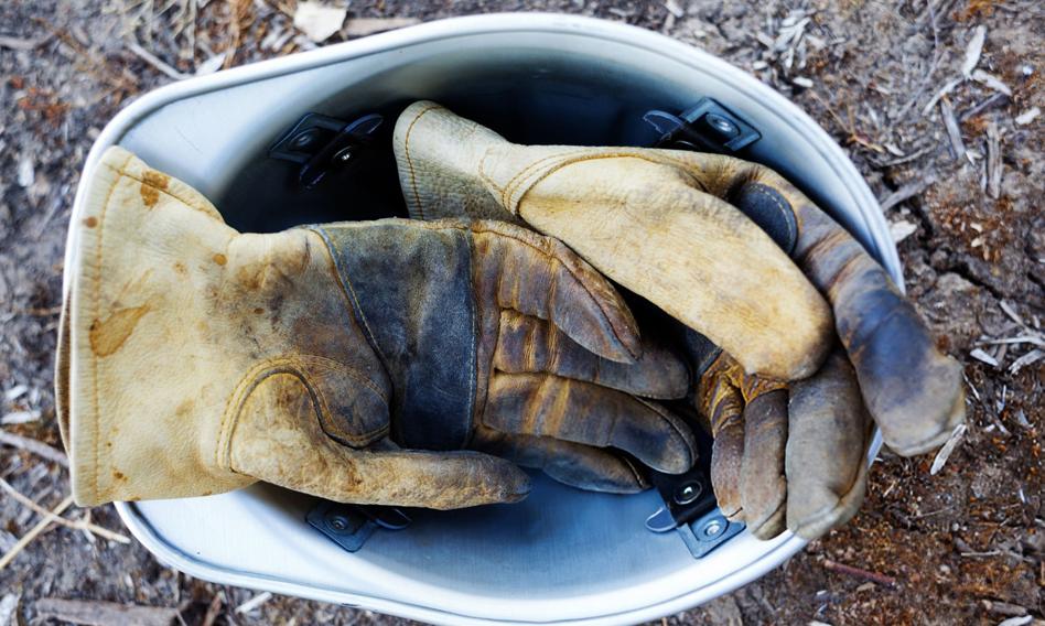 Wyzysk na polskim rynku pracy. Pracują po 300 godzin bez urlopu i chorobowego