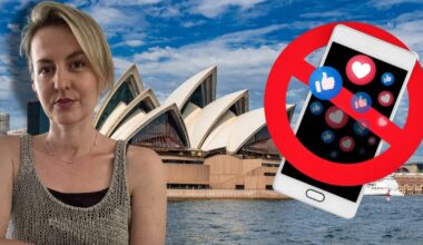 Dziecko korzystające z telefonu (zdjęcie ilustracyjne)