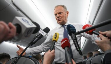 Samorządowcy zatrzymani przez CBA. Premier podjął decyzję