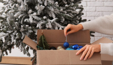 Kiedy wypada rozebrać choinkę po świętach? Tak mówi zwyczaj :: RMF FM