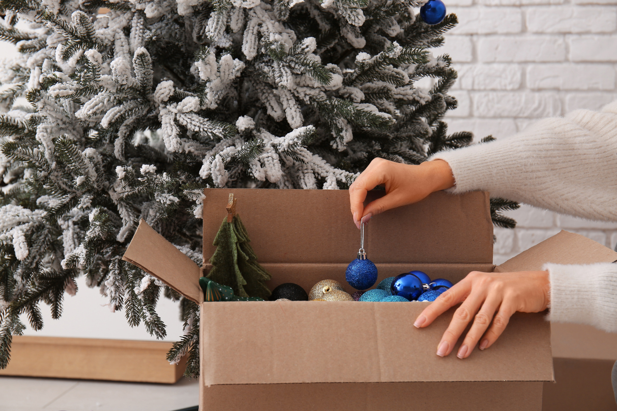 Kiedy wypada rozebrać choinkę po świętach? Tak mówi zwyczaj :: RMF FM