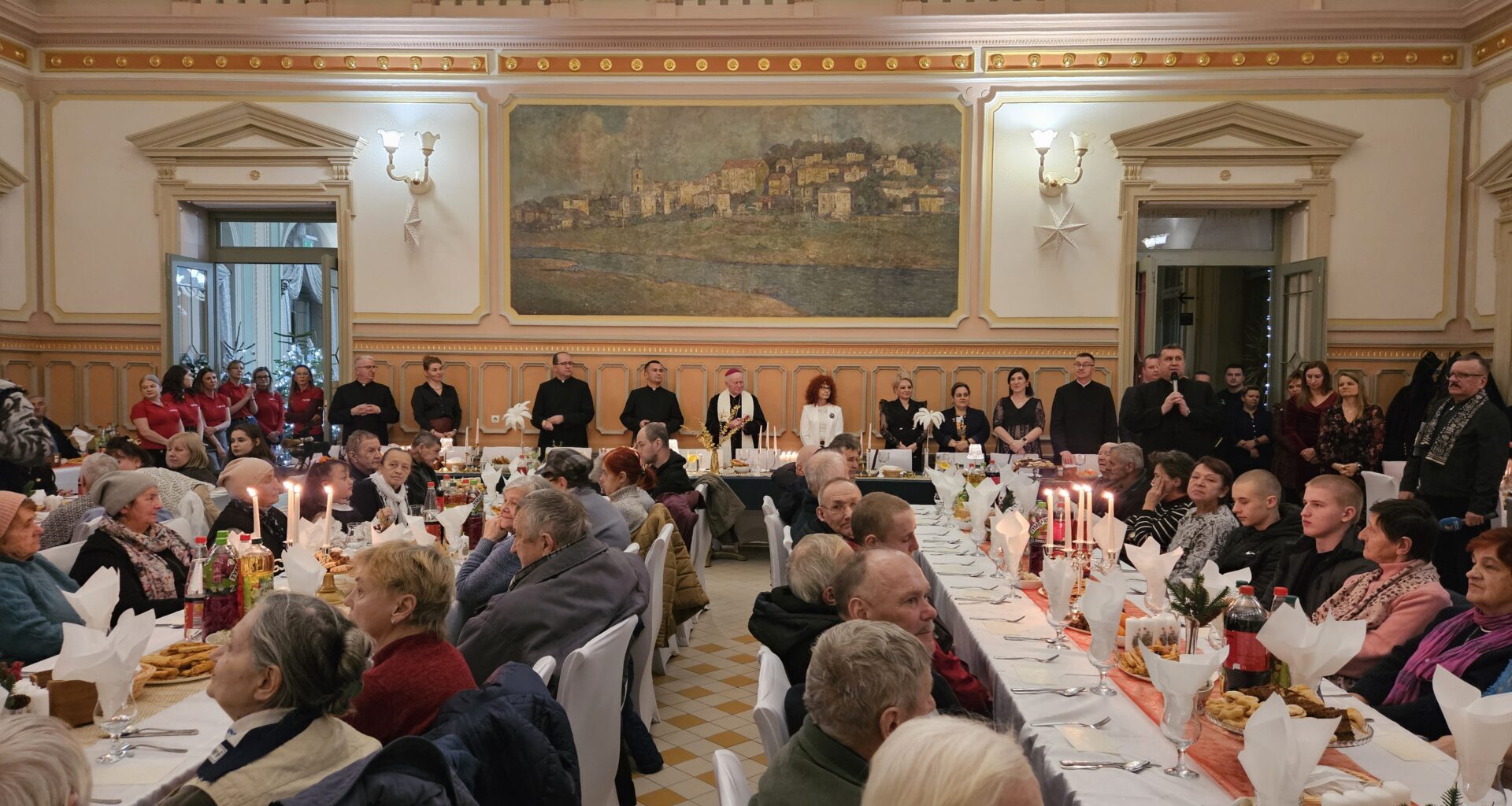 PRZEMYŚL: Kolacja Wigilijna Caritas dla osób ubogich i samotnych