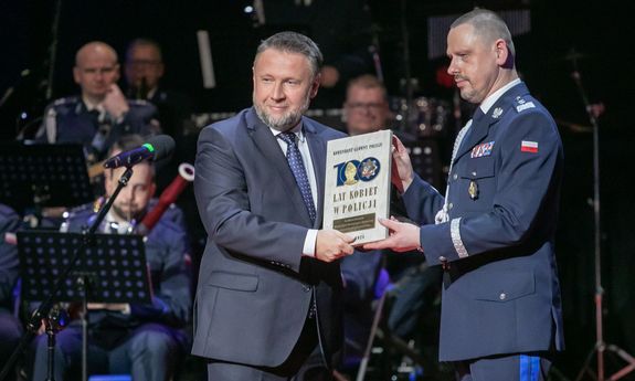 Gala z okazji 100. rocznicy powołania Policji Kobiecej - Policja.pl
