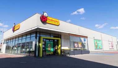 Od jutra w Biedronce „1+1 gratis” dla wszystkich. Klienci obłowią się przed świętami :: RMF FM