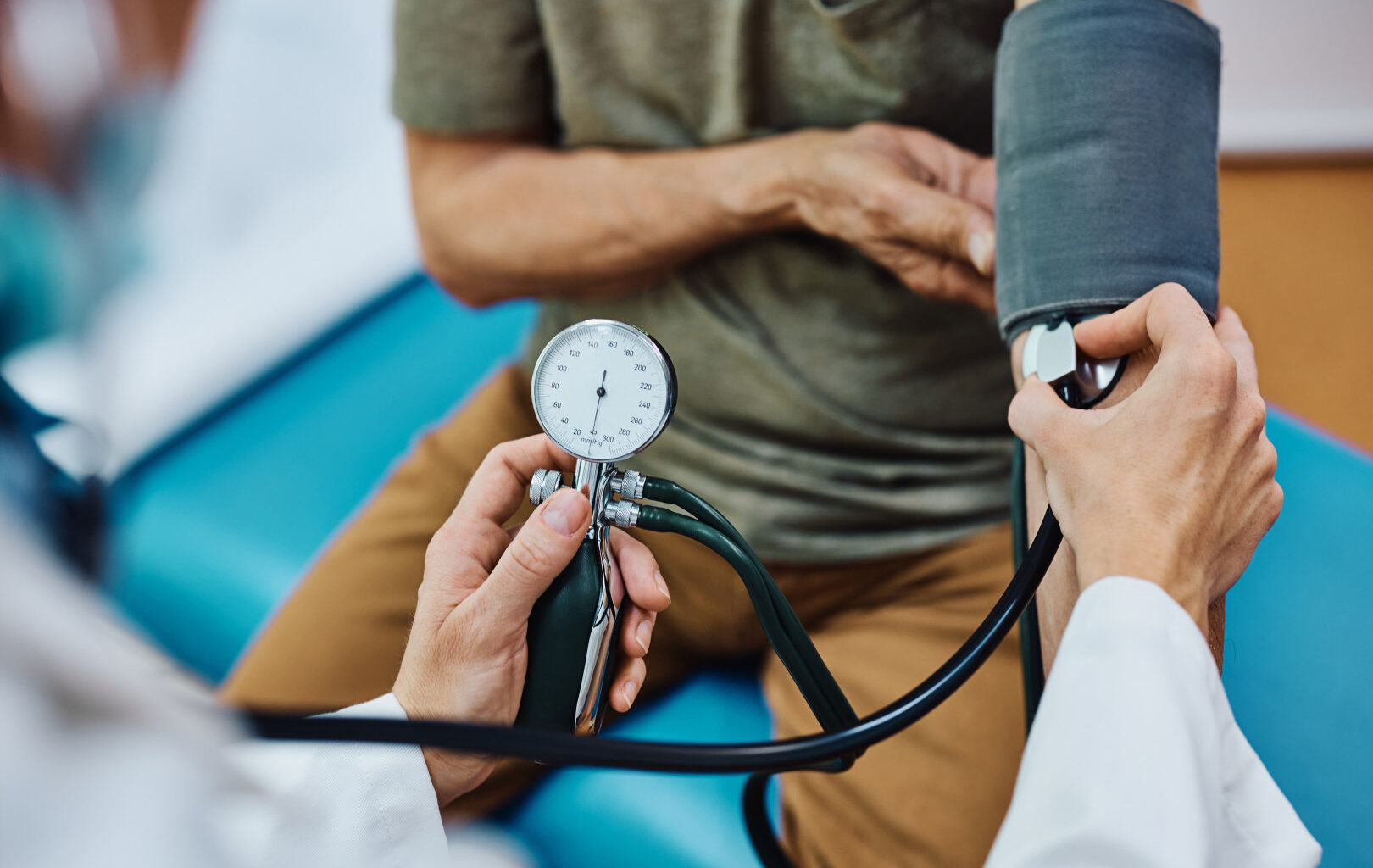 Koniec L4 na zasadach co dziś. W 2026 roku wchodzi wielka rewolucja. Obejmie wszystkich