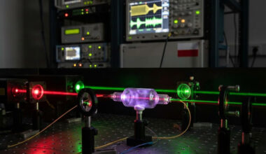 Polacy stworzyli „niewidzialną” antenę. To koniec ery metalu