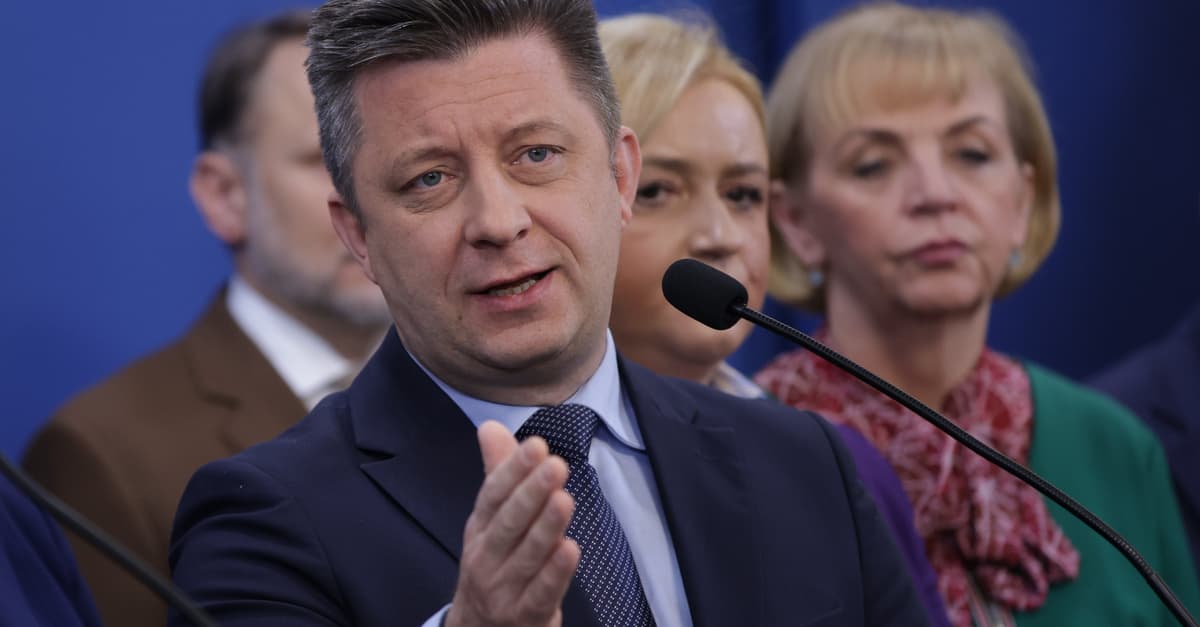 Afera mailowa: Michał Dworczyk z zarzutami. Chodzi o 800 tysięcy maili, które zniknęły