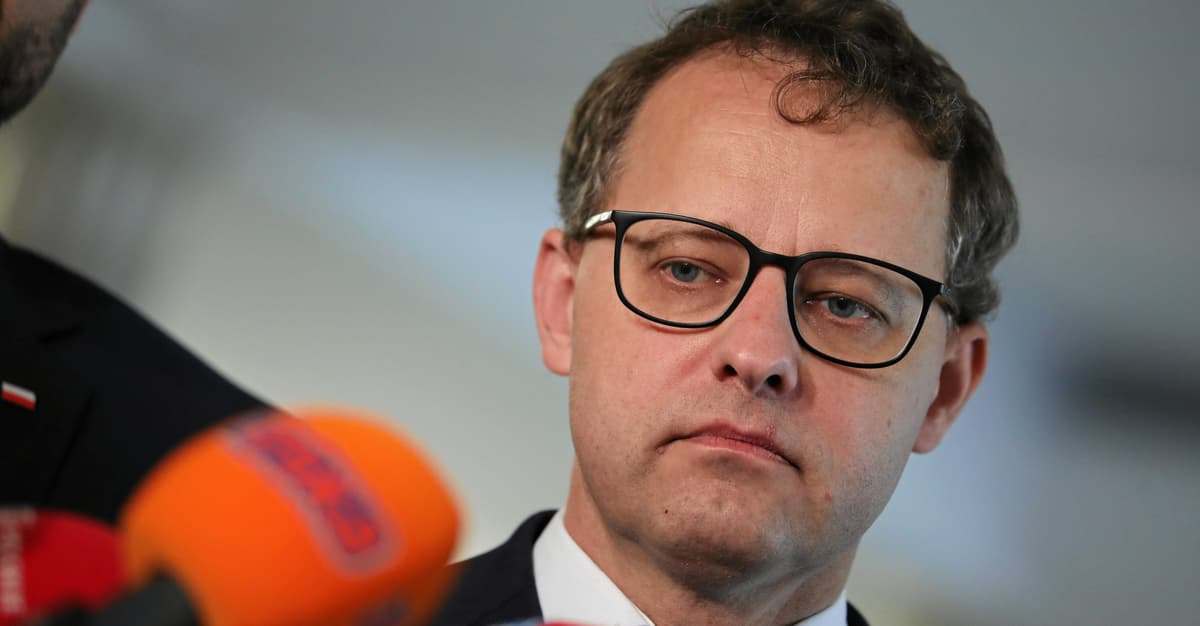 Skandaliczne uchylenie ENA dla Romanowskiego. Sąd wierzy Orbánowi, a rząd Tuska to kryptodyktatura