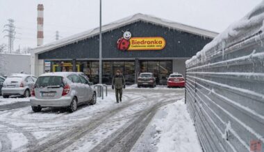 Biedronka rozpieszcza kierowców. 99 zł a sprzęt jak za tysiaka