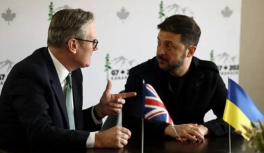 „Londyn będzie zaangażowany w osiągnięcie pokoju”. Zełenski rozmawiał ze Starmerem