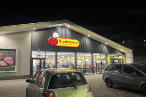 Decyzja Biedronki wywołuje sprzeciw pracowników. "Ludzie wyjdą po drugiej w nocy"