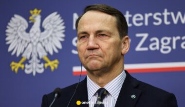 Atak na polski konsulat w Brukseli. Jest reakcja Radosława Sikorskiego