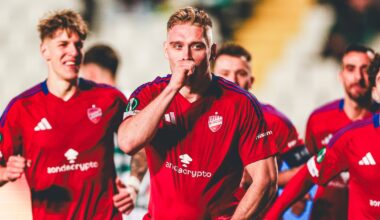 Aston Villa - Manchester United: typy, kursy, transmisja (21.12.2025)