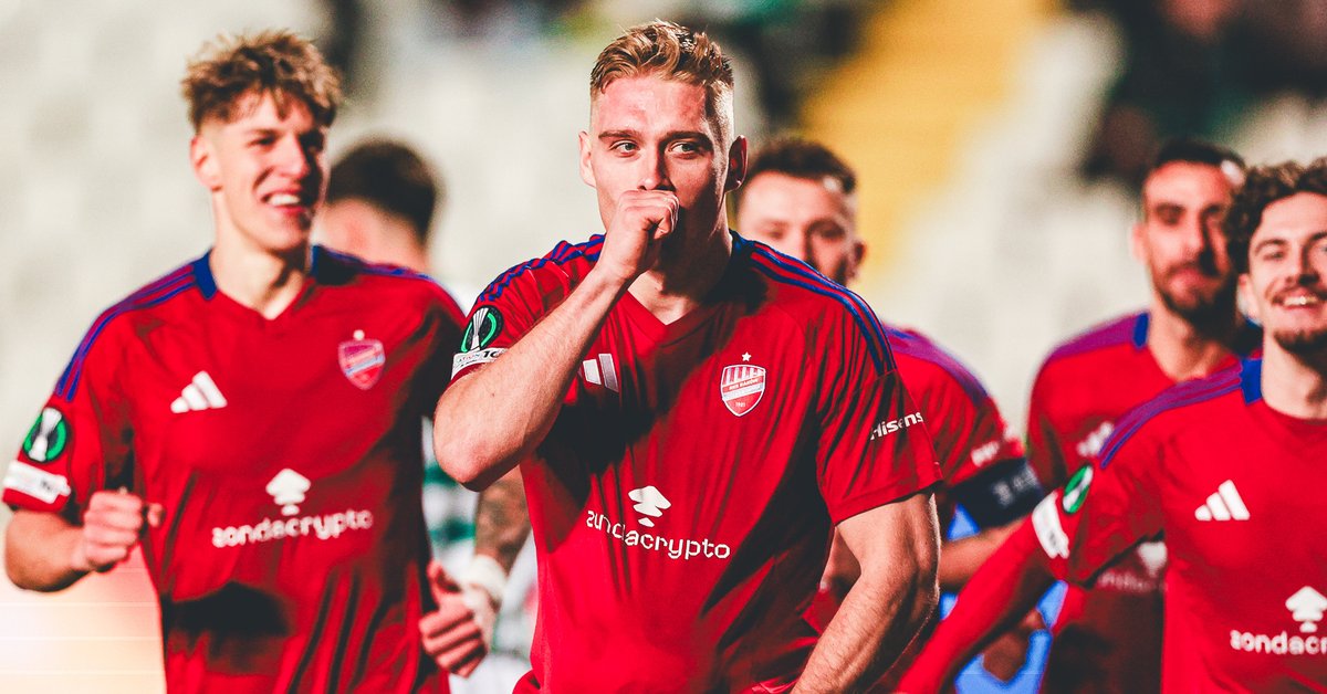 Aston Villa - Manchester United: typy, kursy, transmisja (21.12.2025)