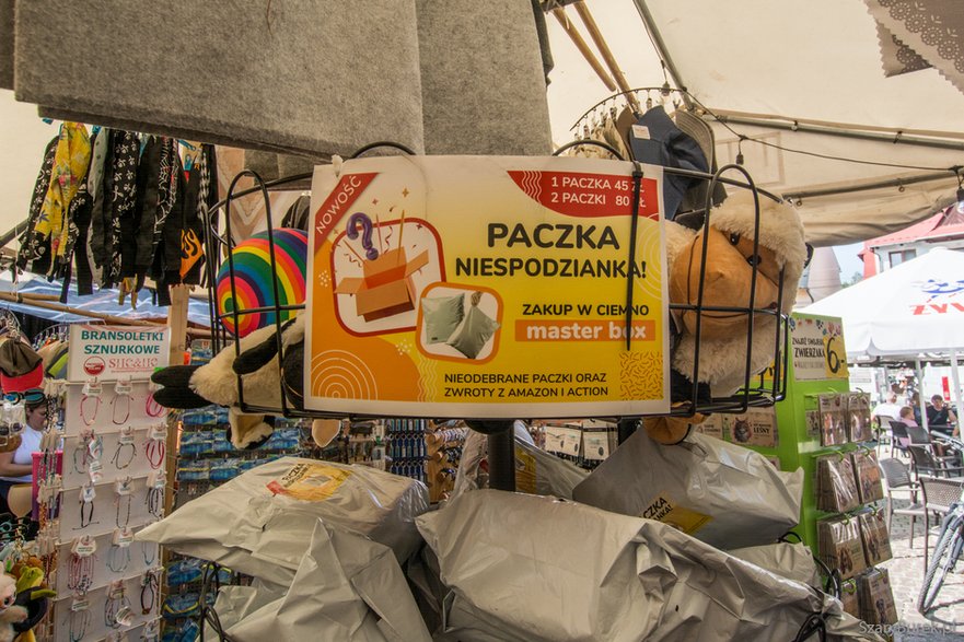 Paczki niespodzianki na stoisku pod Trzema Koronami w Pieninach