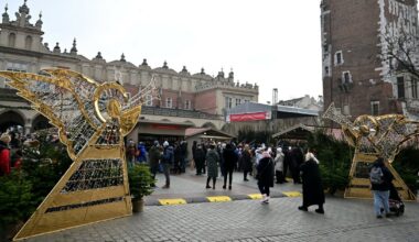 Karuzela na świątecznym jarmarku w Krakowie