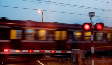 Bardzo dobre wieści dla Poznania i podpoznańskich miejscowości. Będą duże inwestycje kolejowe na przejazdach!