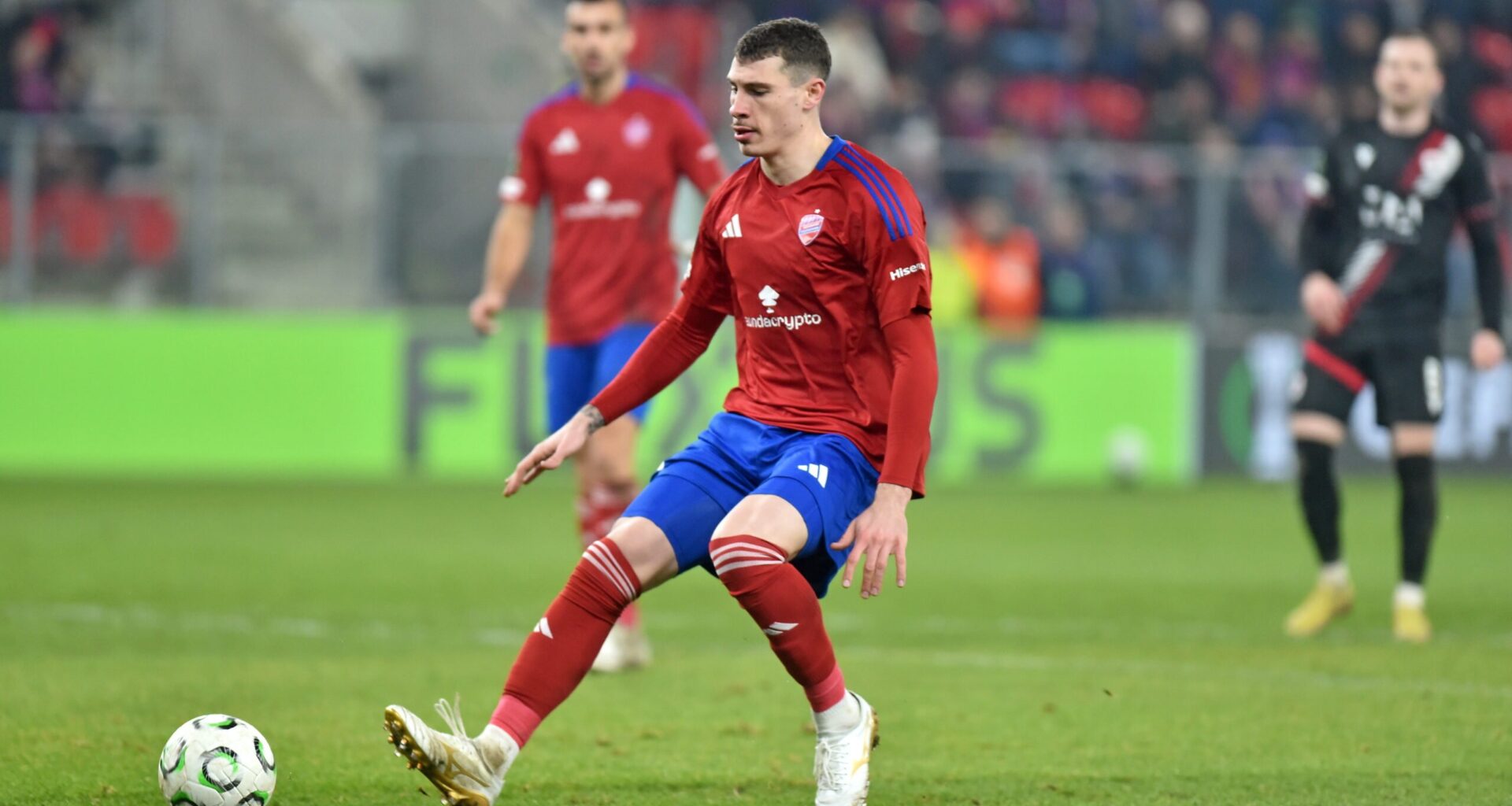 Raków przekazał kibicom znakomite wieści. Filar przedłużył umowę