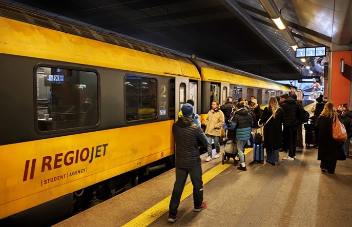 RegioJet z Krakowa do Gdyni. Jedziemy jedynym połączeniem do Trójmiasta [zdjęcia]