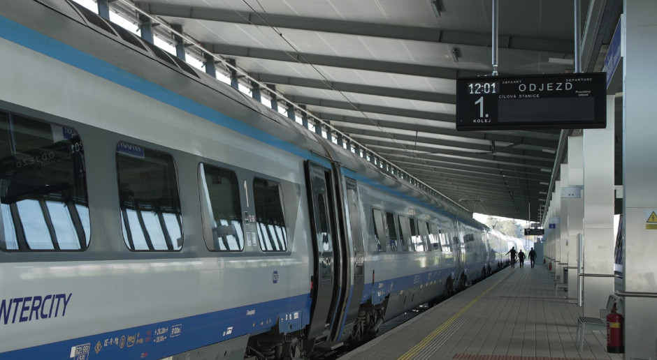 Zniknęło bezpośrednie połączenie kolejowe kilku dużych miast. Jest apel o przywrócenie