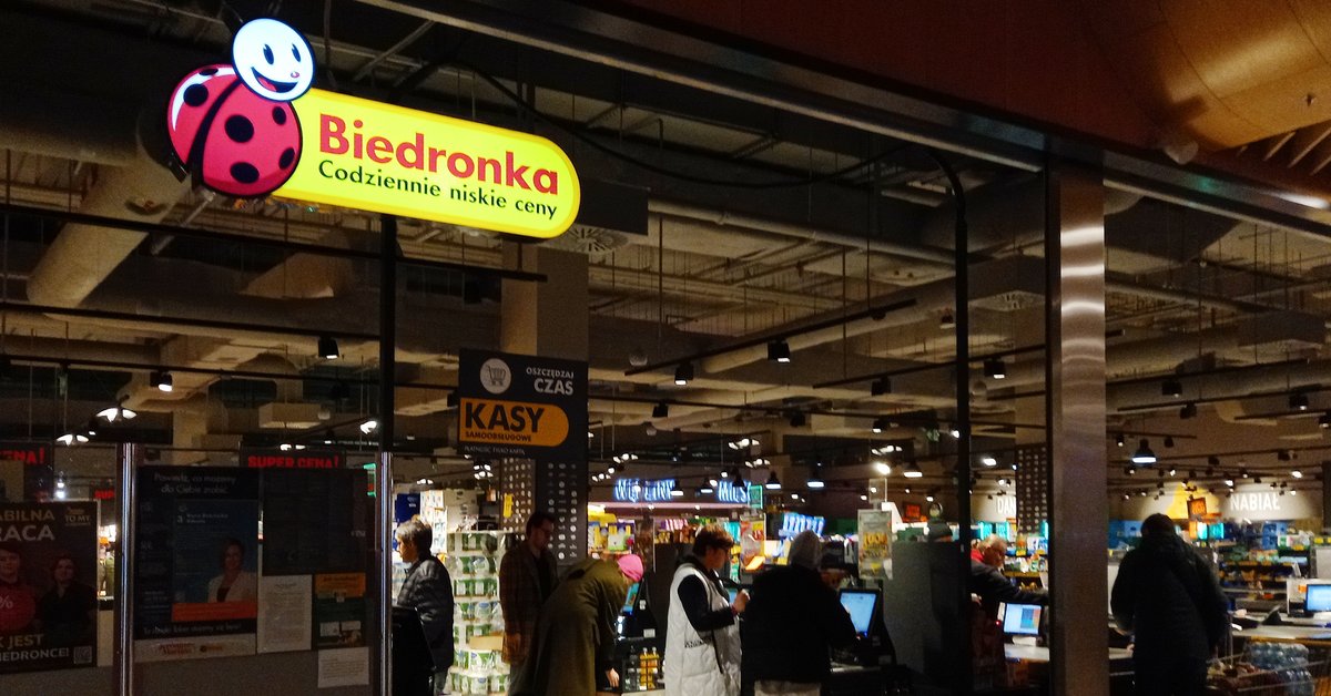 Wigilia bez handlu, ale więcej pracy przed świętami. Fala skarg pracowników