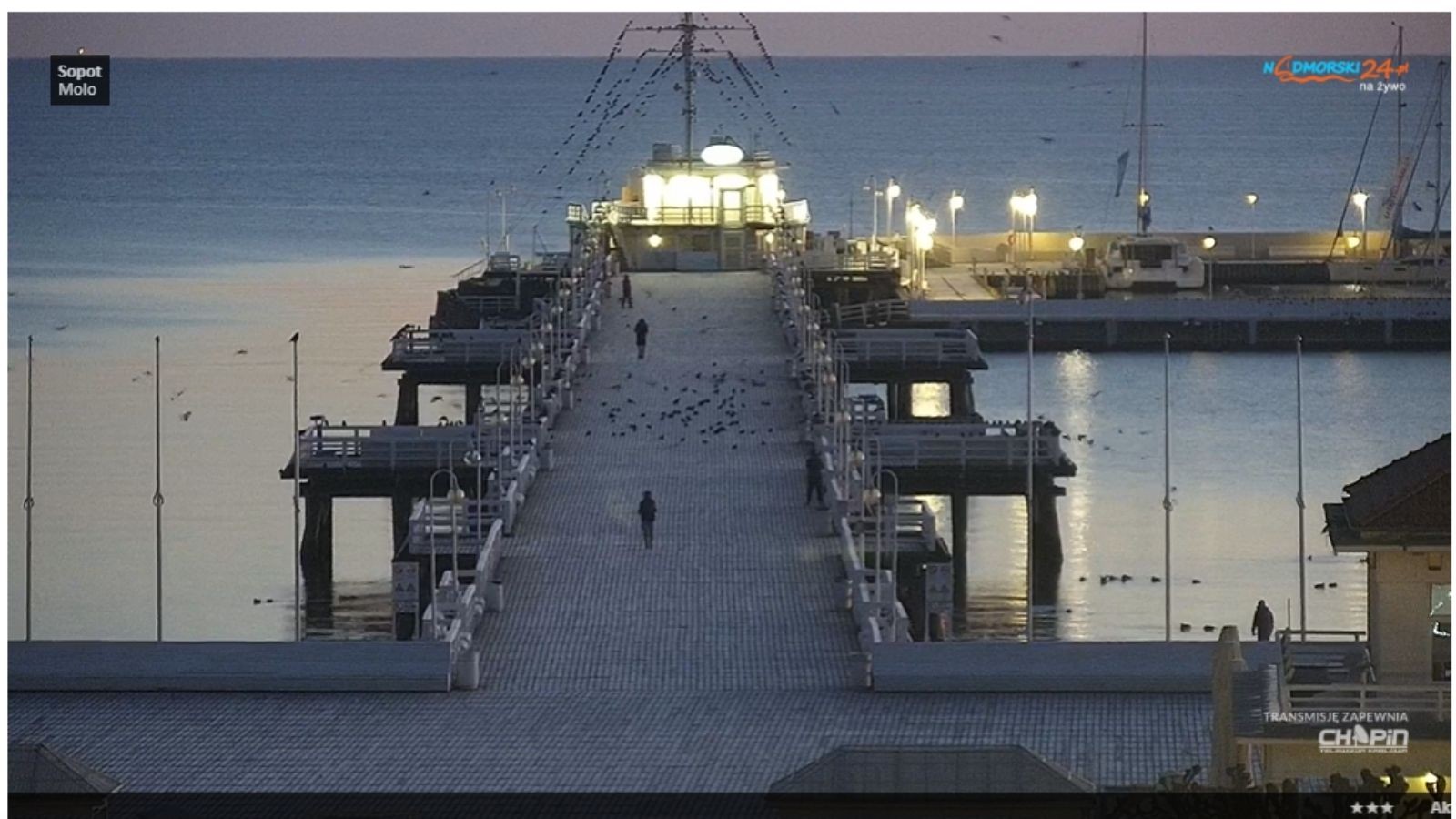 Molo w Sopocie ok. godz. 7.25 w Boźe Narodzenie