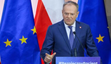 Polacy ocenili rząd Donalda Tuska jak w szkole. "Jedynek" jest najwięcej [SONDAŻ] - Onet