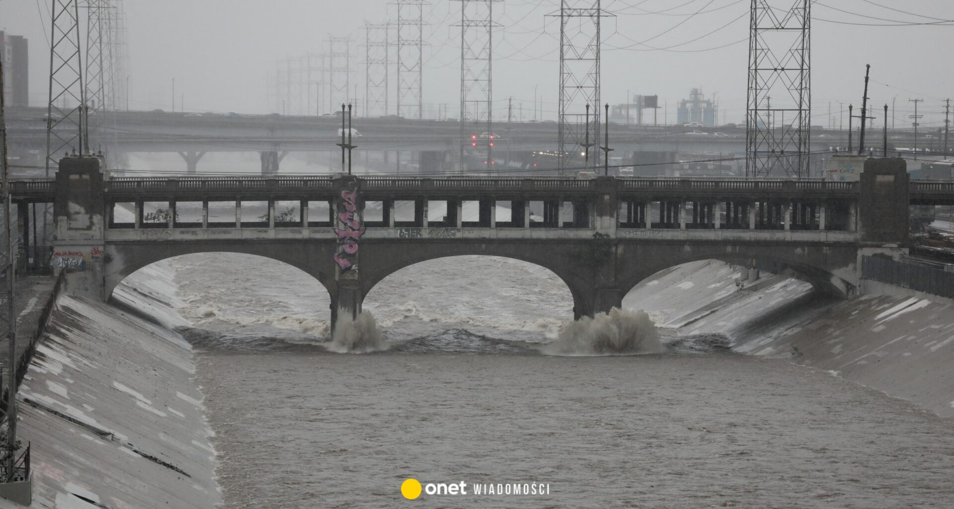 Gwałtowne burze w Los Angeles. Stan wyjątkowy i ewakuacje - Onet Wiadomości