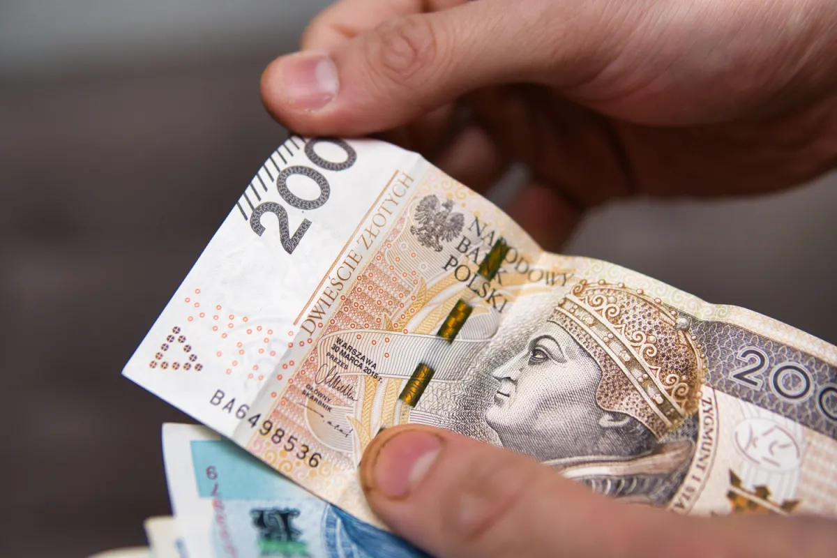 Skarbówka potwierdza: przelew z konta osobistego na konto wspólne małżonków bez podatku od darowizn