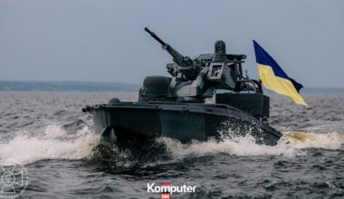 Celny strzał w rosyjski okręt. Ukraińcy zorganizowali mu "morską bawełnę"