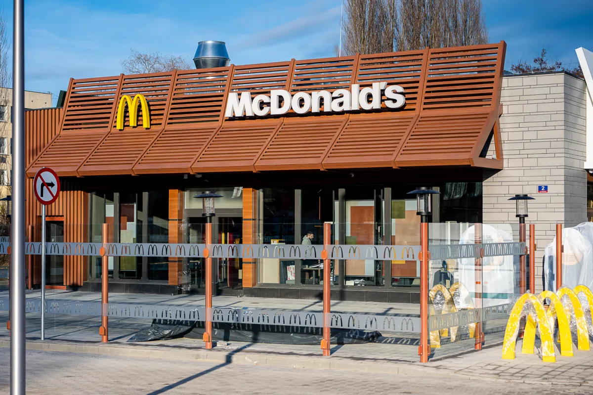 Nowy McDonald's w Gdyni: budowa finiszuje
