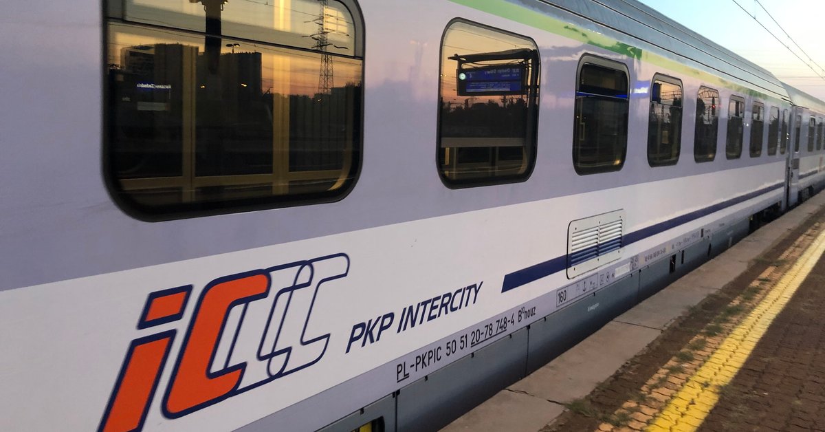 "1080 odwołanych pociągów". PKP reaguje. Jest pilny komunikat