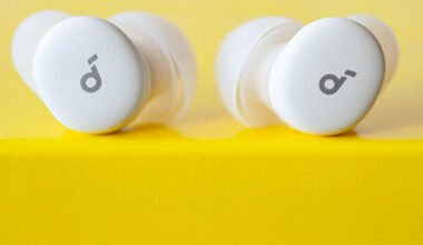 Recenzja Soundcore Sleep A30. Słuchawki do spania z bardzo cienką konstrukcją, redukcją hałasu, maskowaniem chrapania i nie tylko