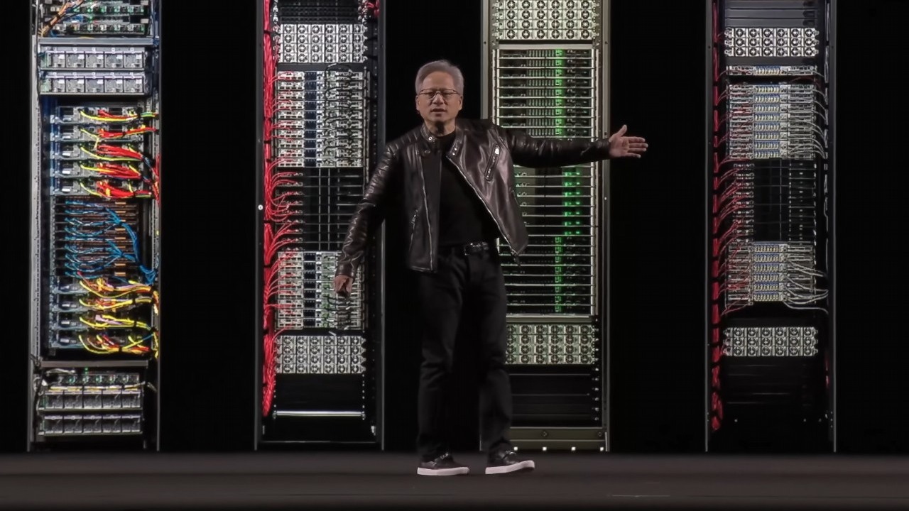 Szef NVIDII chce pełnego wdrożenia AI w firmie i nazywa dyrektorów „szalonymi”, gdy tego nie robią