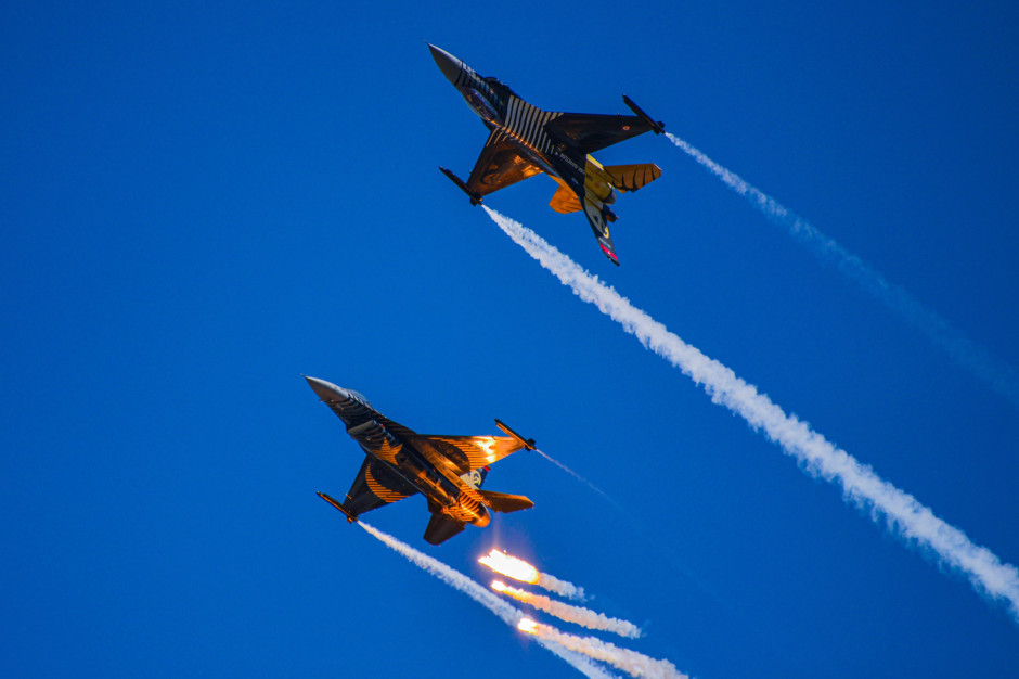 Pilna akcja wojska. F-16 otrzymały rozkaz otwarcia ognia