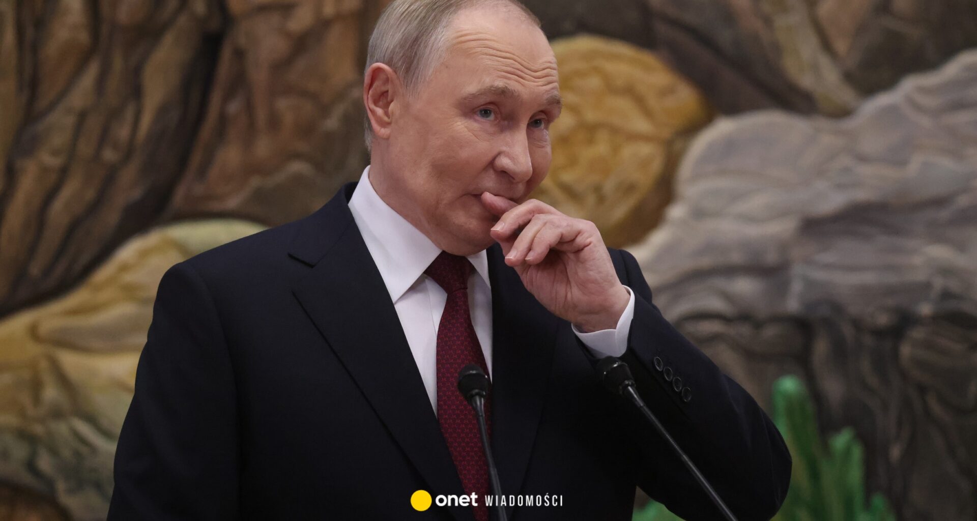 Ukraińskie ataki i amerykańskie sankcje wykańczają sektor naftowy Putina. Trwa podwójne uderzenie w żyłę złota Kremla [ANALIZA]